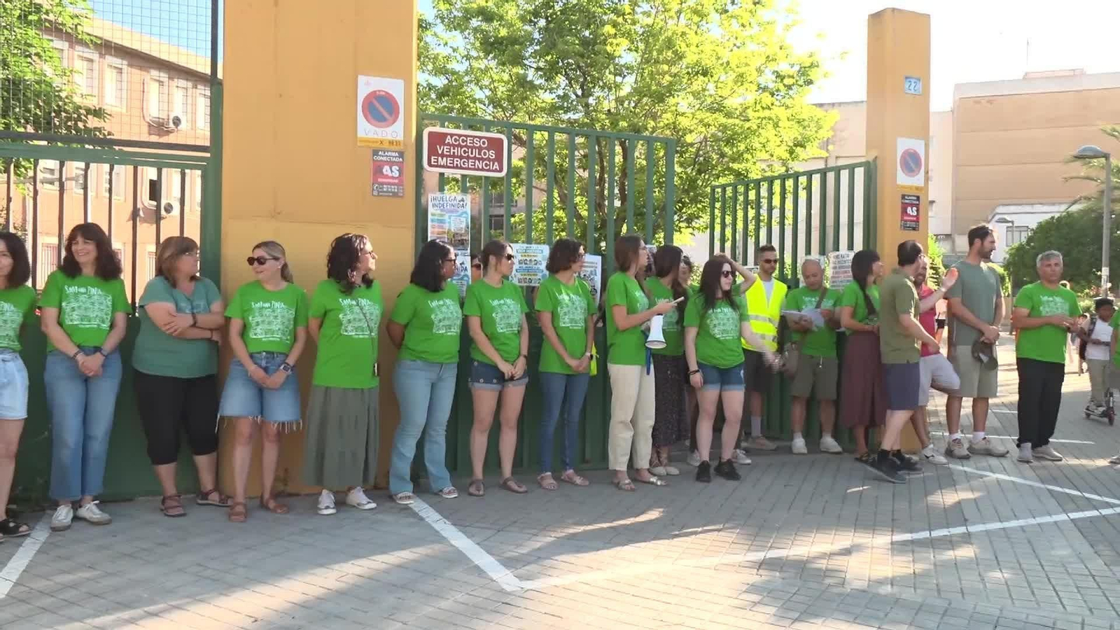 V060-EDI VALENCIA PROFES VUELVEN AL COLE