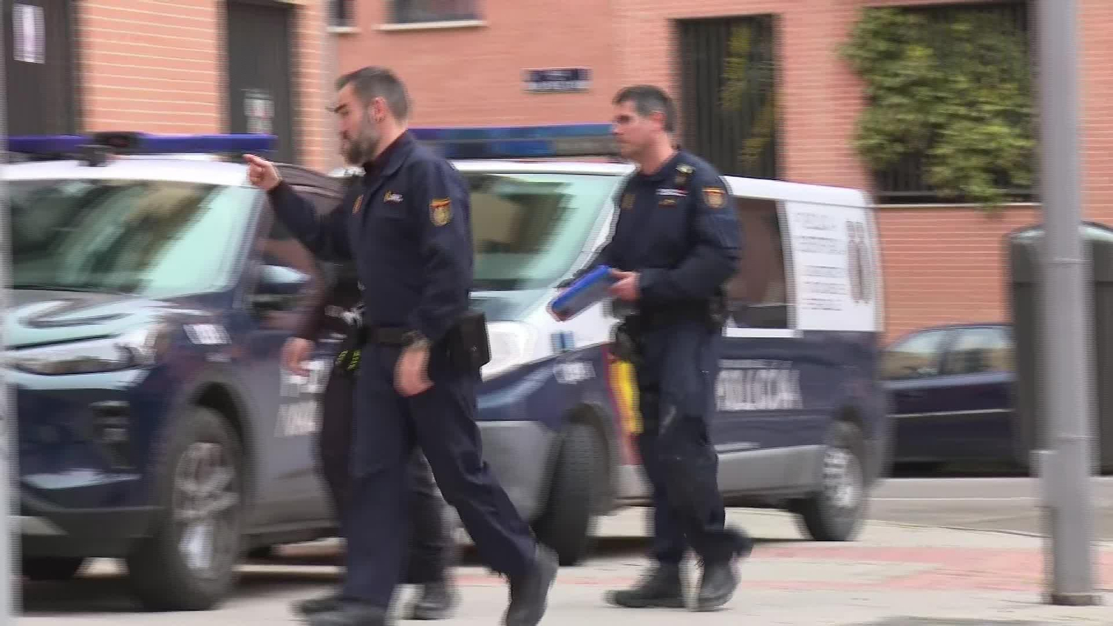 V033-MADRID SEGUIMIENTO INCENDIO CARABANCHEL TARDE