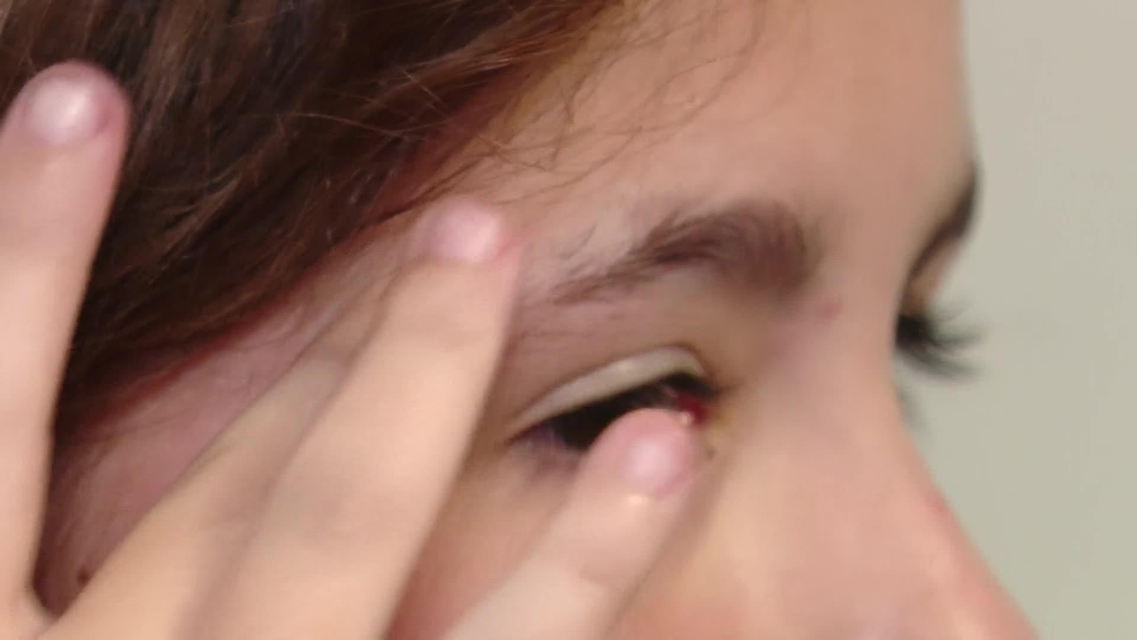 web migrañas y menores