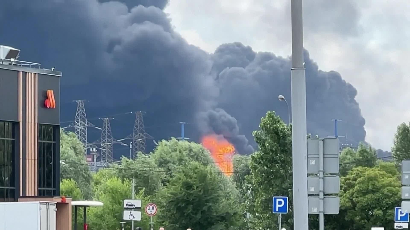 J004-RUSIA BOMBARDEOS REFINERIA
