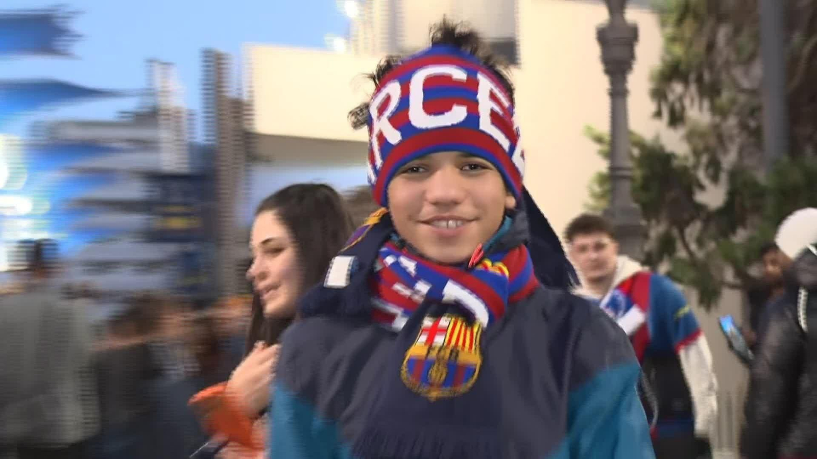 X074-BARCELONA AMBIENTE PREVIO PARTIDO BARSA