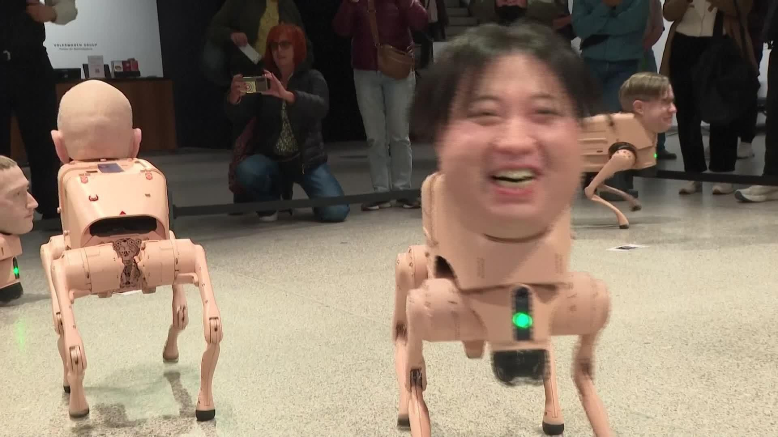 J008-ALEMANIA ROBOTS CABEZA TECNOLIGARCAS