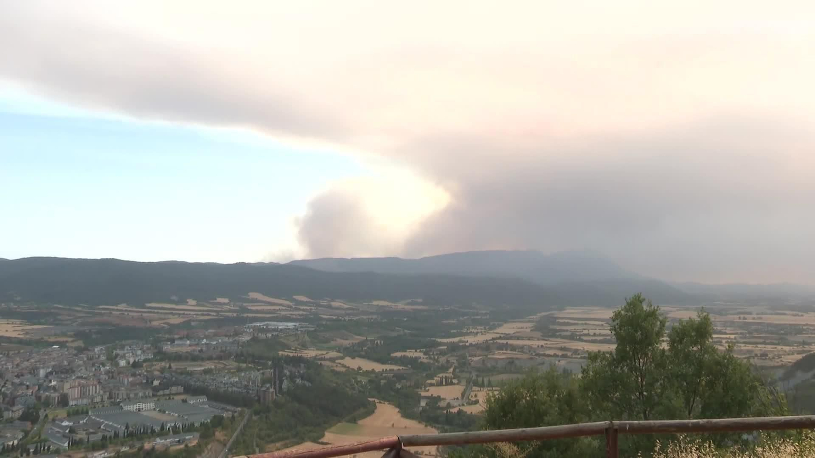 M069-JACA INCENDIO TARDE
