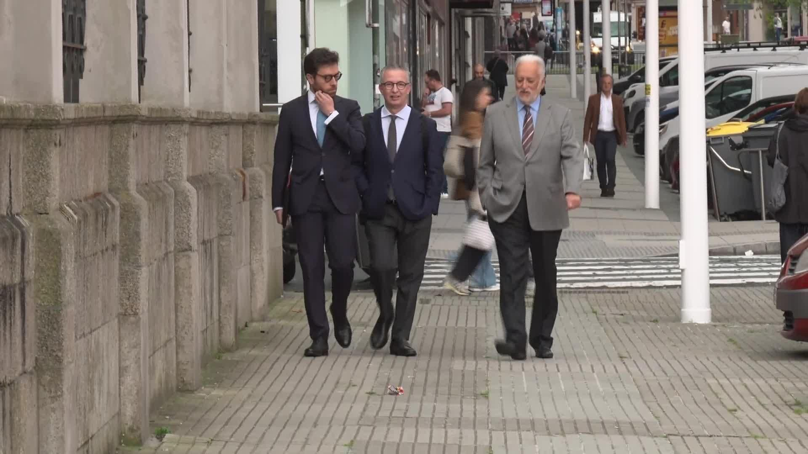 M039-A CORUÑA JUICIO LOTERO LLEGADAS Y MUDO