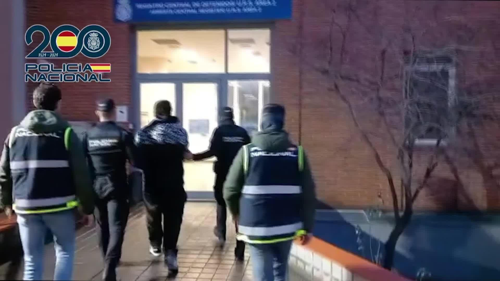 M021-IMAGENES POLICIA OPERACION BANDAS LATINAS