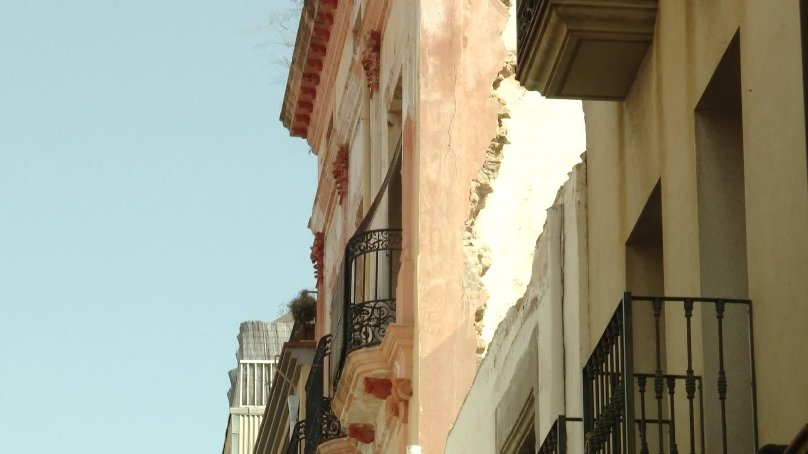 L031-BARCELONA DERRUMBE ARENYS