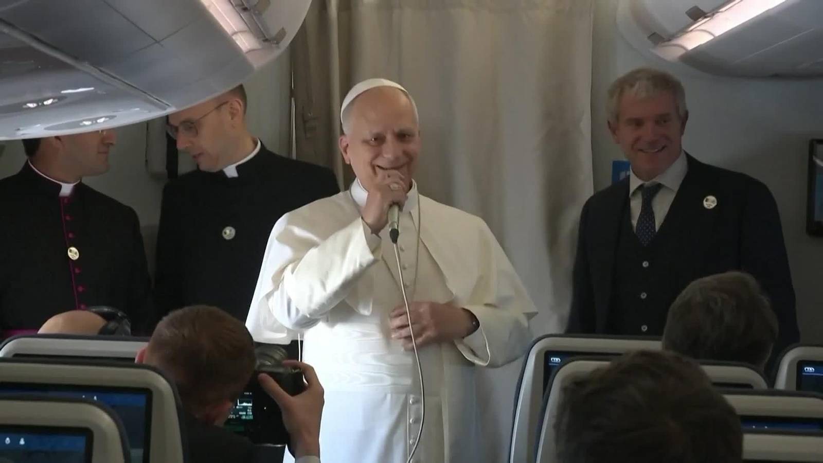 L068-ARGELIA PAPA NO TIENE MIEDO A TRUMP