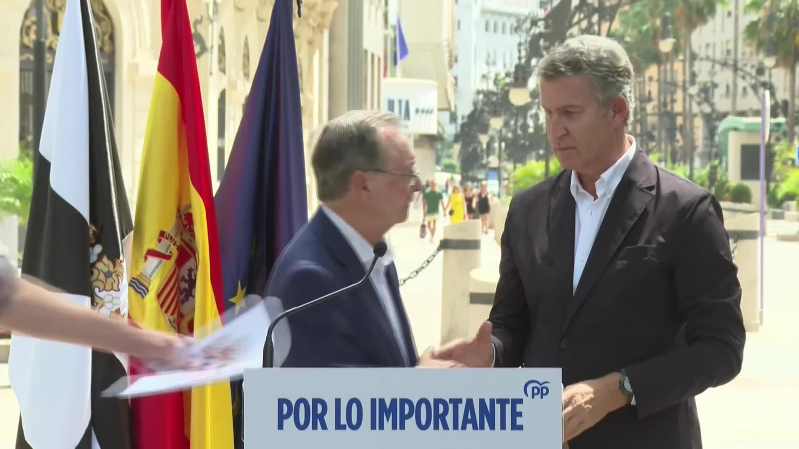 S011-CEUTA VISITA FEIJOO Y DECLARACIONES