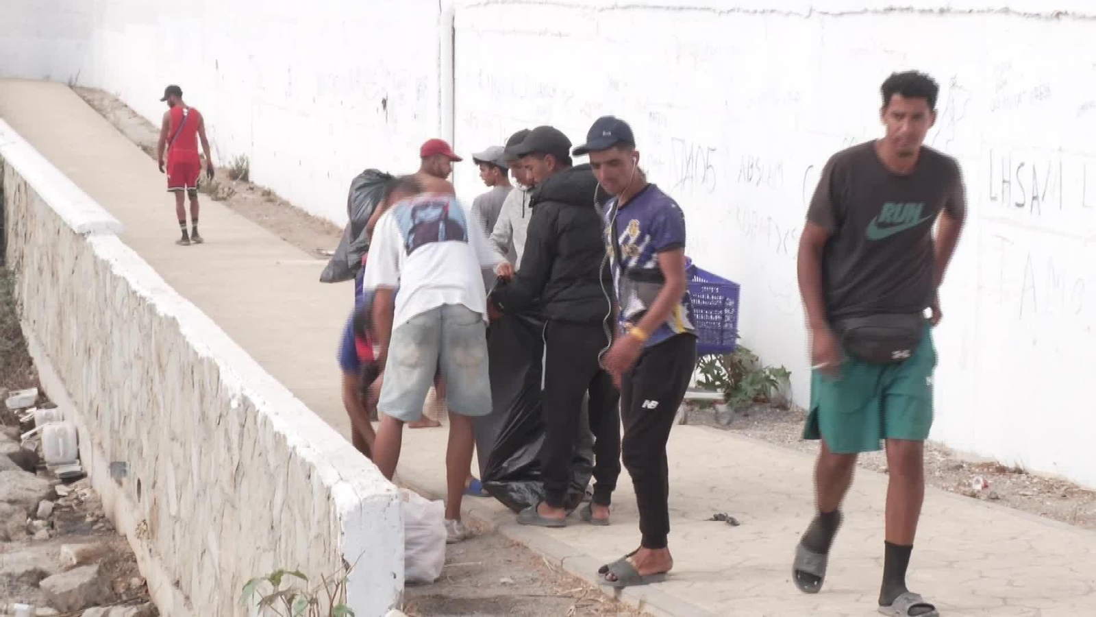 L046-CEUTA SITUACION MIGRANTES PLAYA BENITEZ