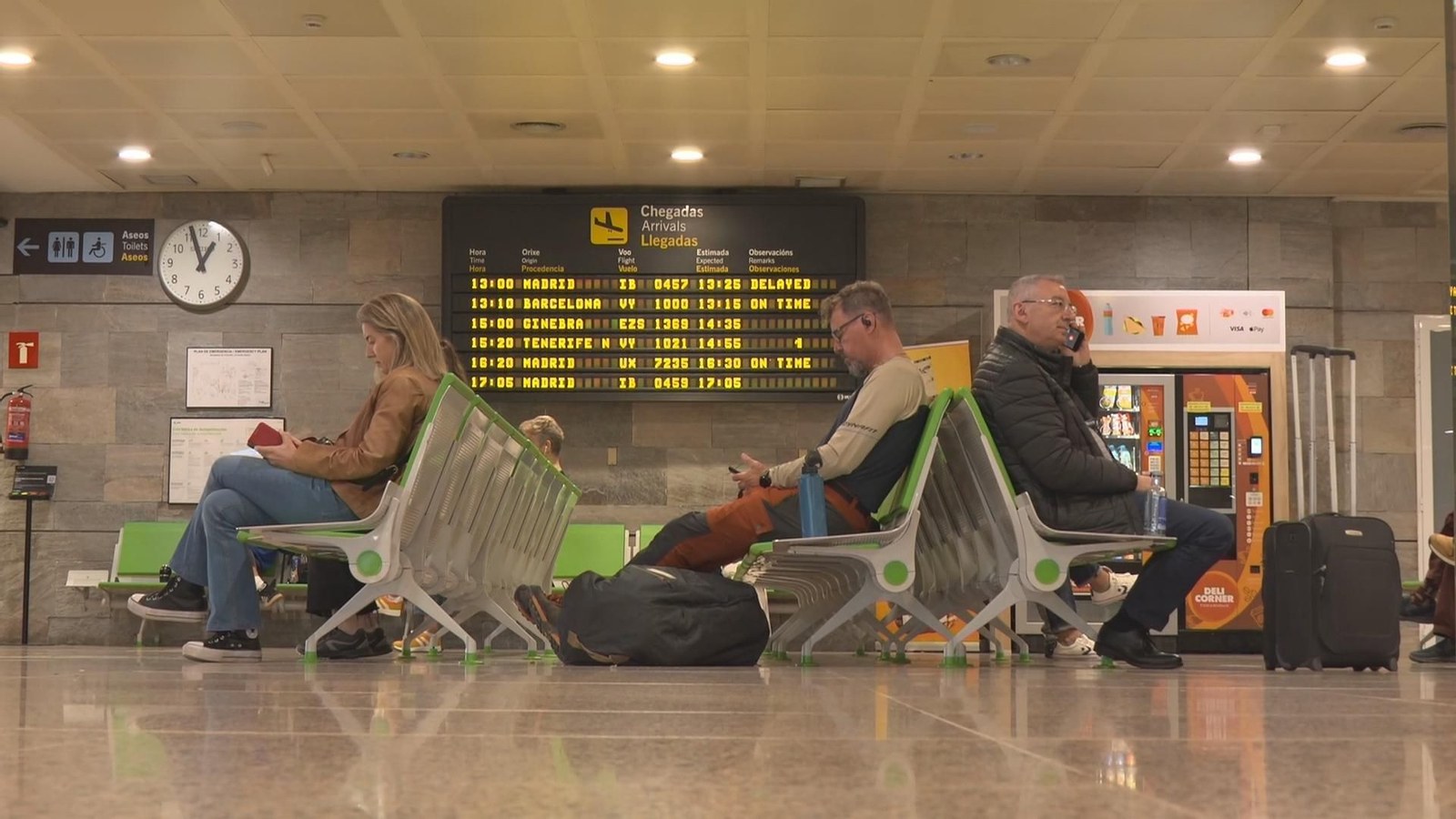 J083 A CORUÑA CIERRE AEROPUERTO DE SANTIAGO frame 3650