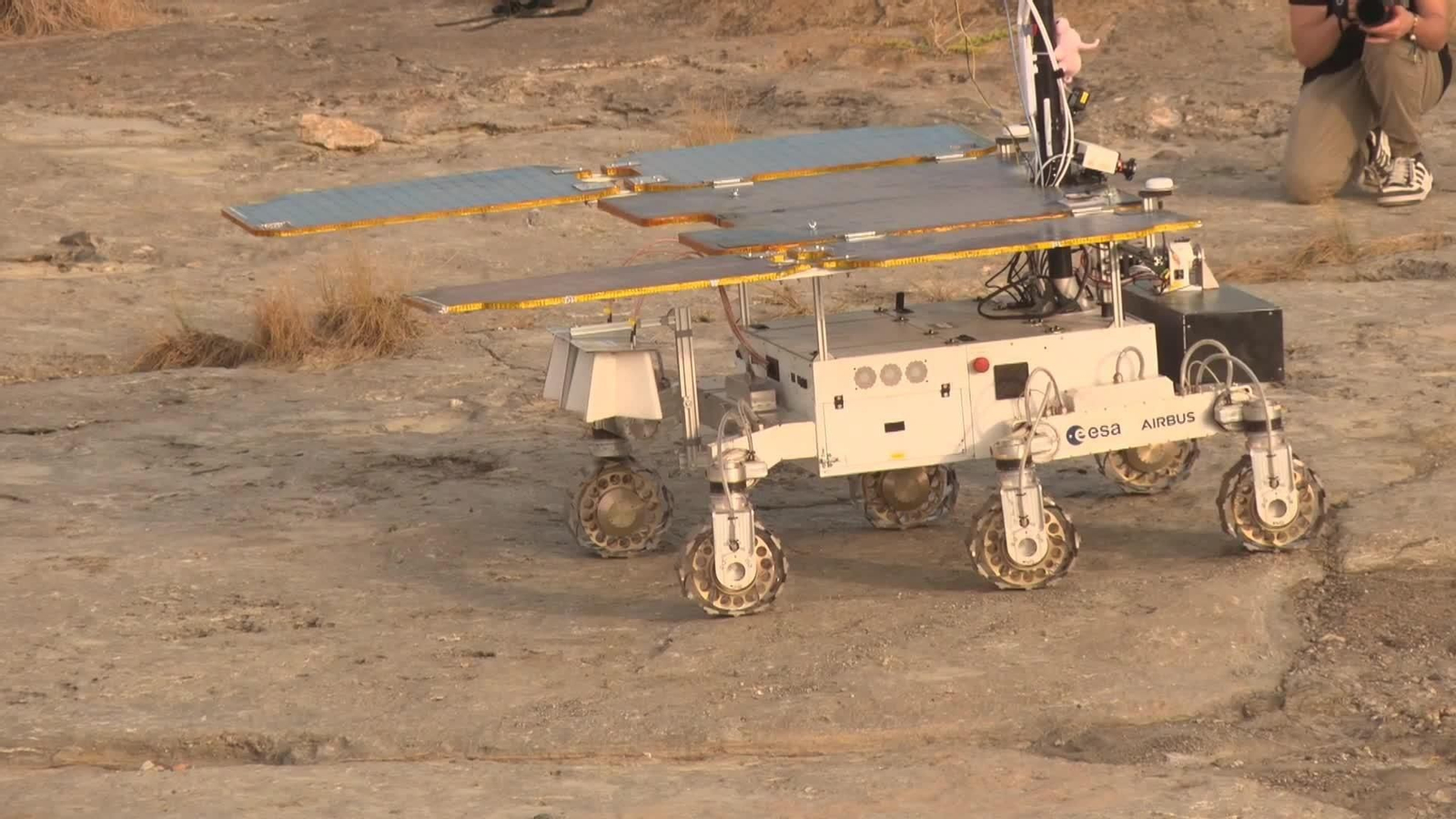 va rover en el desierto de almeria