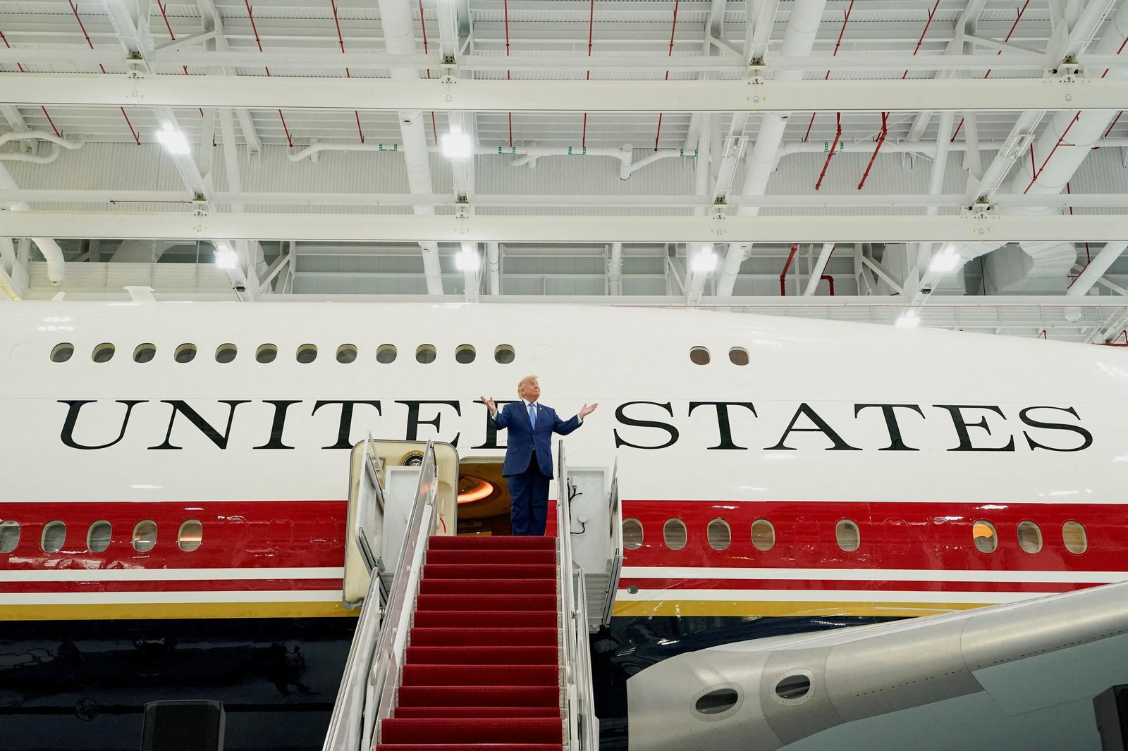trump air force one