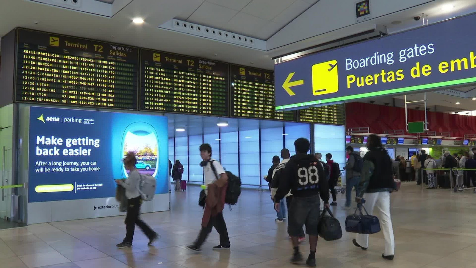 L018-VARIOS HUELGA PERSONAL TIERRA AEROPUERTOS