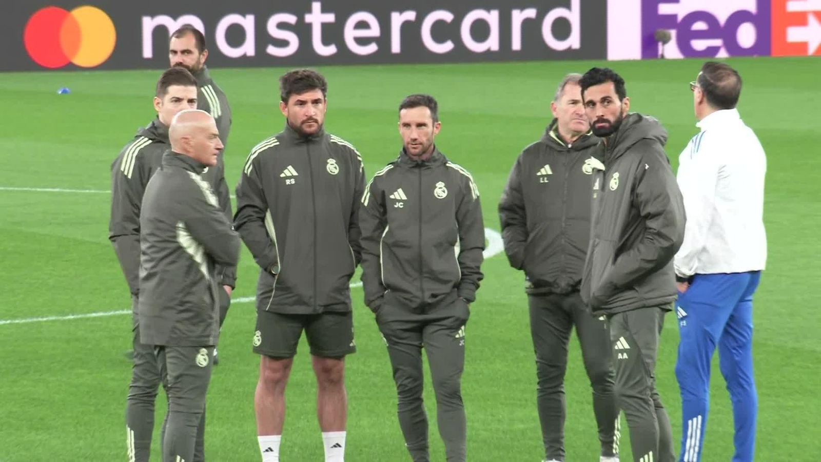 L105-LISBOA ENTRENAMIENTO REAL MADRID