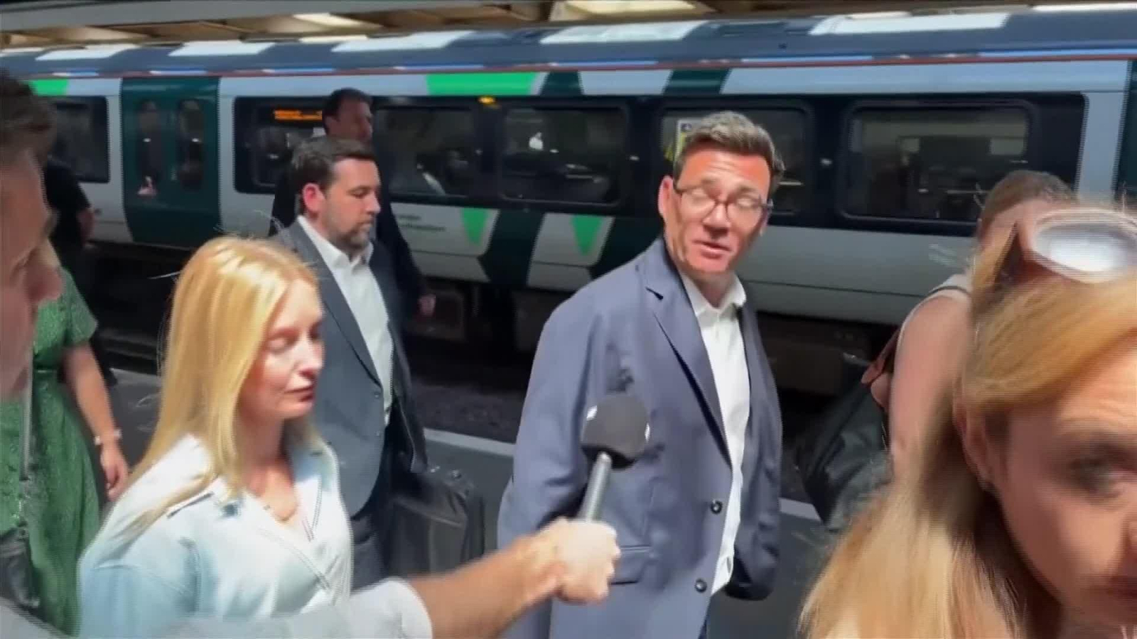 L045-REINO UNIDO ANDY BURNHAM SUCESOR DE STARMER