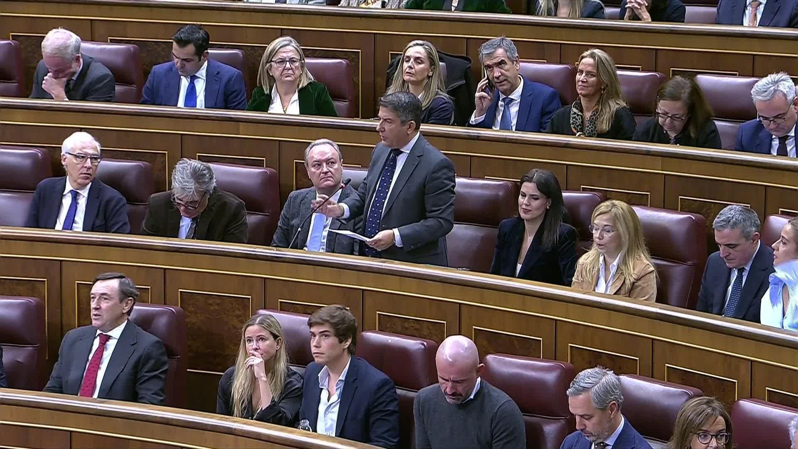 X016-CONGRESO SESION CONTROL PREGUNTAS A TORRES