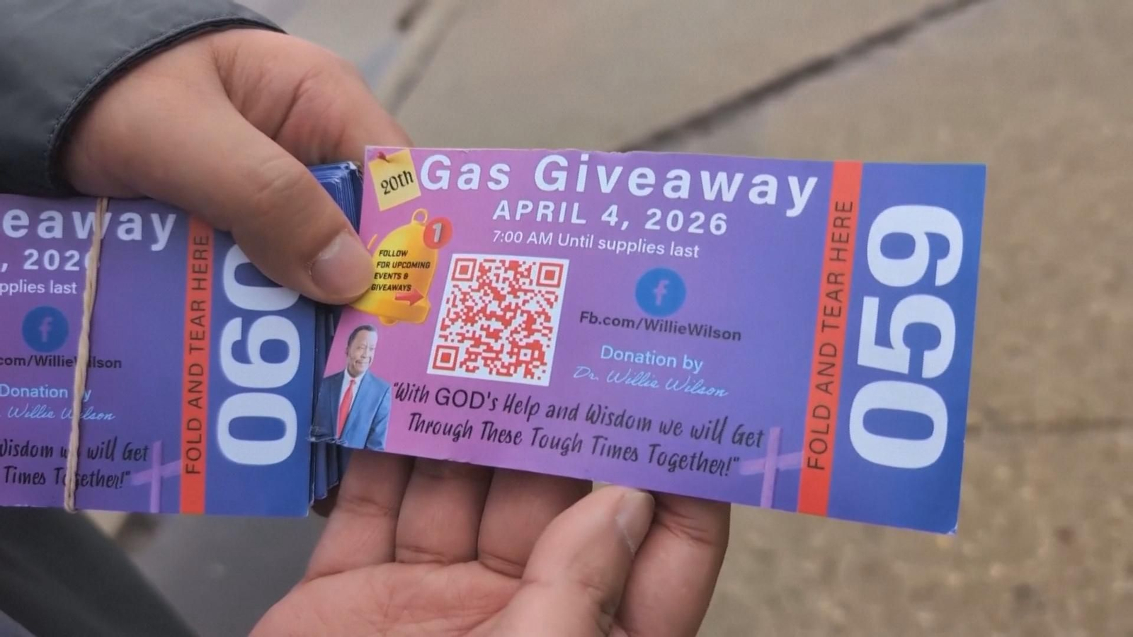 Reparten gasolina gratis en Chicago ante el alza de precios