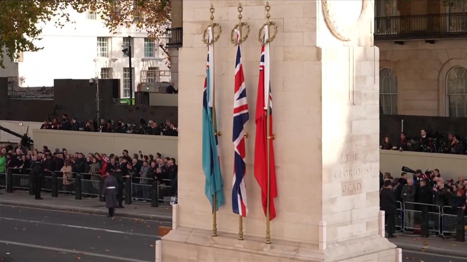 D033-INGLATERRA CELEBRA DOMINGO RECUERDO