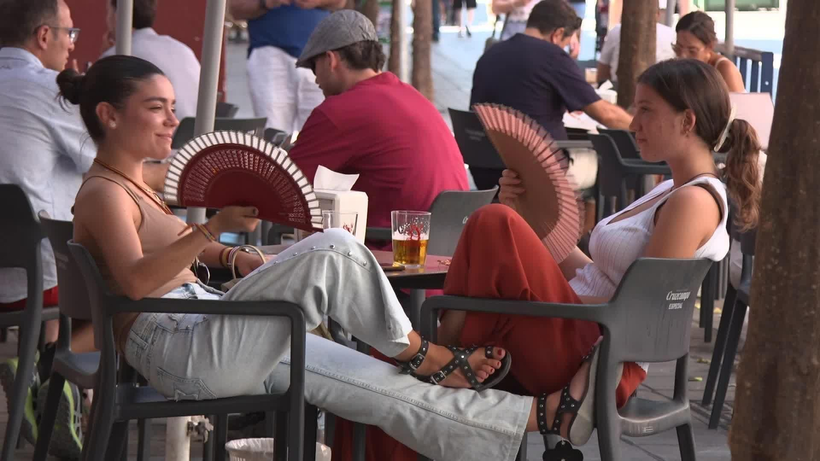 X052-SEVILLA BENEFICIADOS Y PERJUDICADOS CALOR