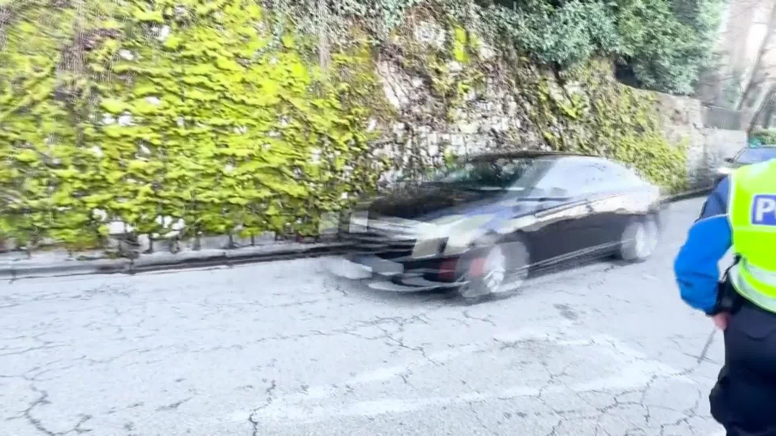 J004-SUIZA LLEGADA DELEGACIONES CONVERSACIONES PAZ