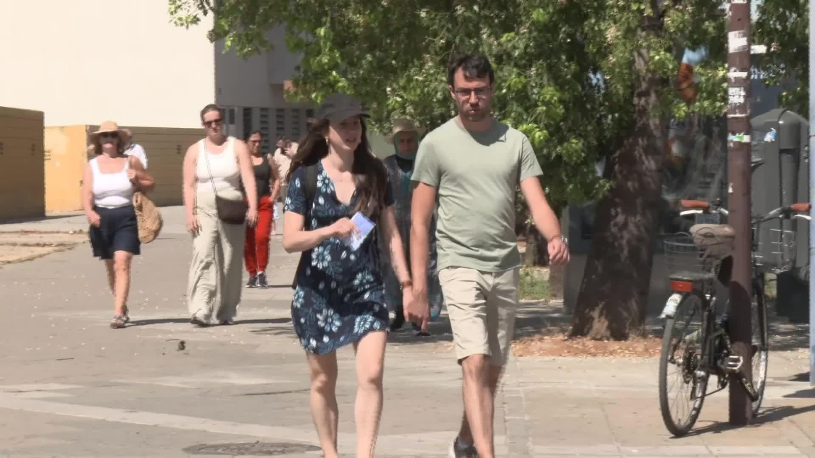 V048-SEVILLA FIN DE SEMANA CALOR