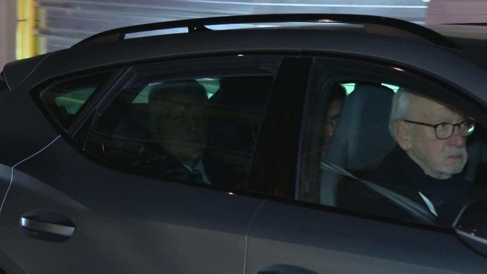 D019-BARCELONA SALIDA LAPORTA Y JUGADORES CAMP NOU