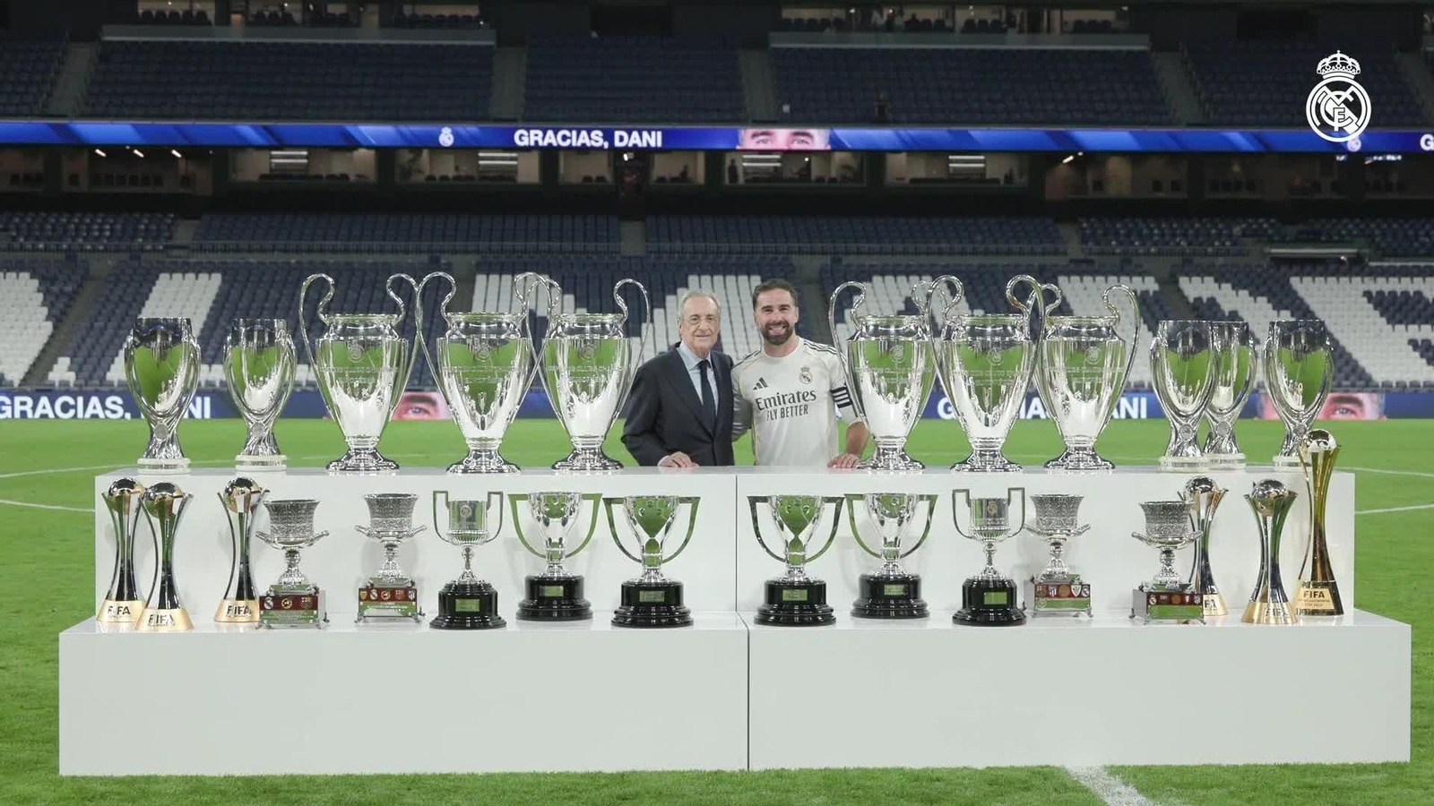 L013-MADRID FLORENTINO POSA CON CARVAJAL Y ALABA