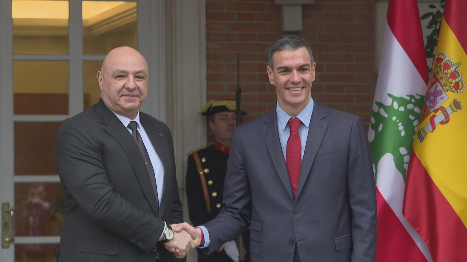 Sánchez se reúne con el presidente del Líbano en el Palacio de la Moncloa