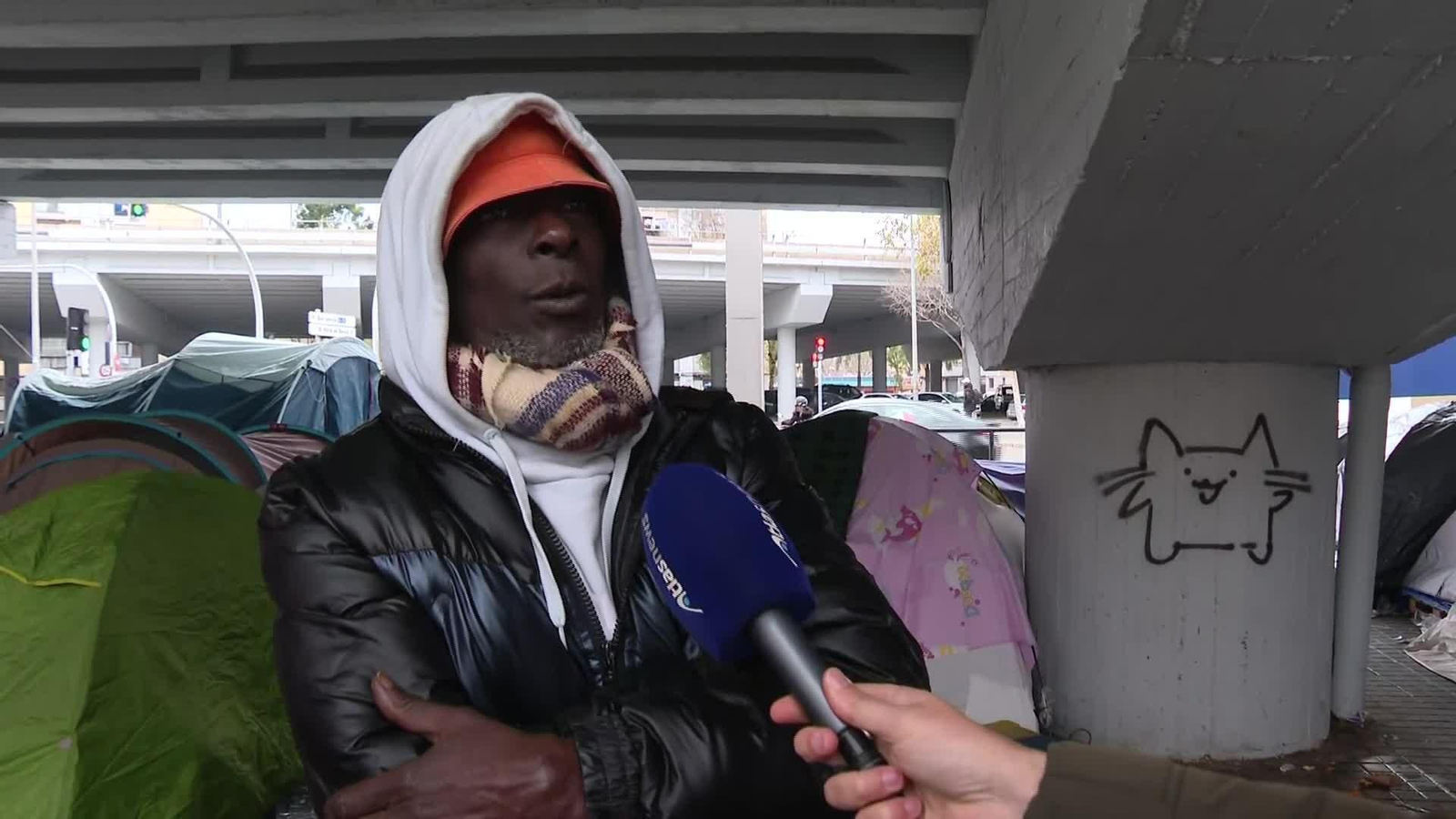 X022-BCN DESALOJADOS BADALONA EN NOCHEVIEJA