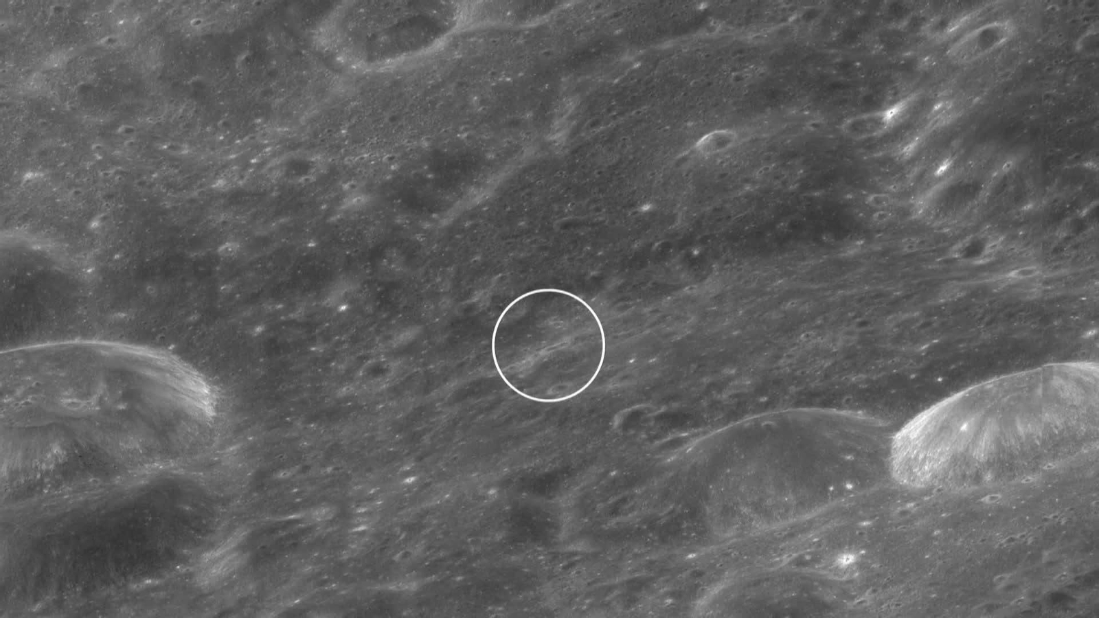 va imagenes cohete space x luna