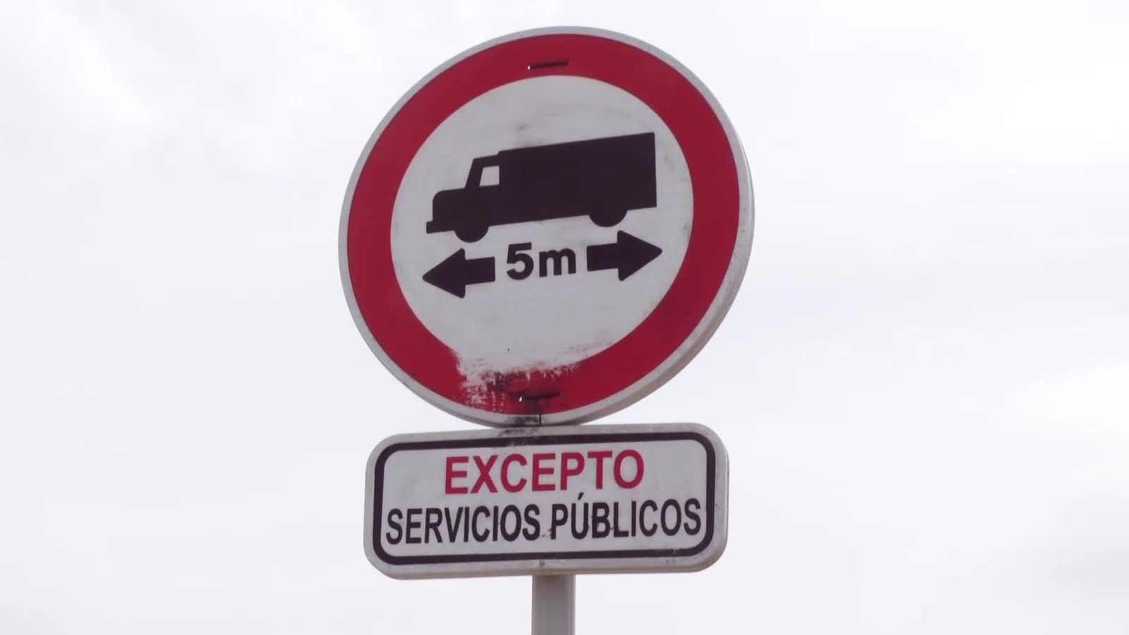 Persecución a las caravanas