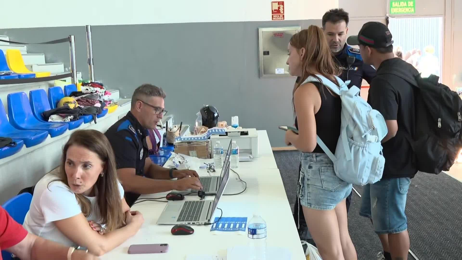 Angustia entre los evacuados por los fuegos de Madrid: "Esto no lo habíamos vivido nunca"