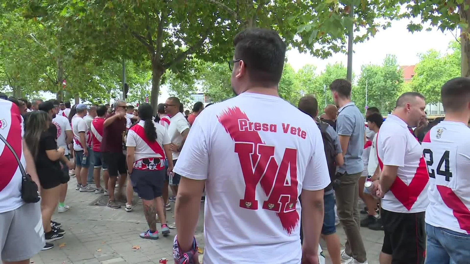 S031-MADRID MANI RAYO VALLECANO POR UN ESTADIO DIGNO