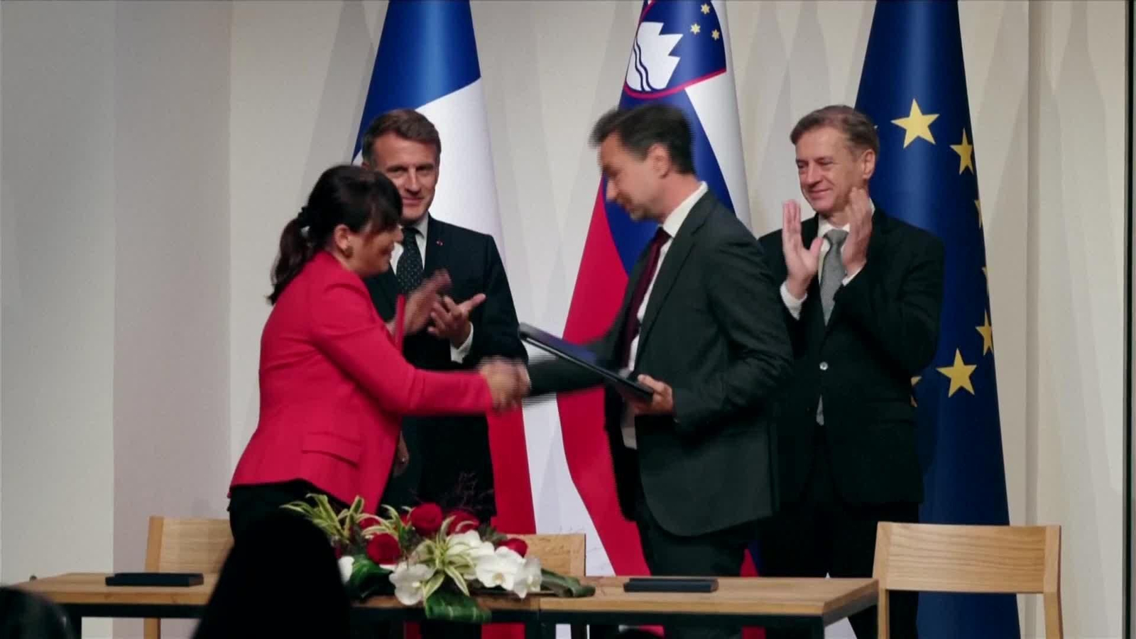 M078-FRANCIA MACRON ANUNCIA REFERÉNDUM SOBRE PENSIONES M078-FRANCIA MACRON ANUNCIA REFERÉNDUM SOBRE PENSIONES