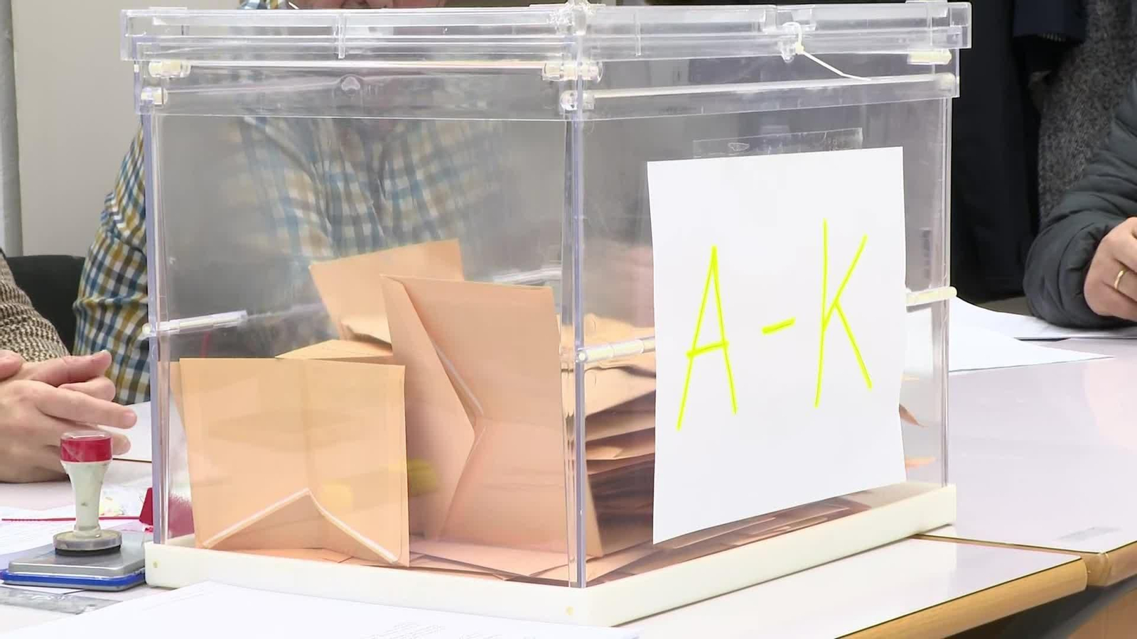 D055-CACERES COLEGIO BAJA PARTICIPACION Y RECUENTO