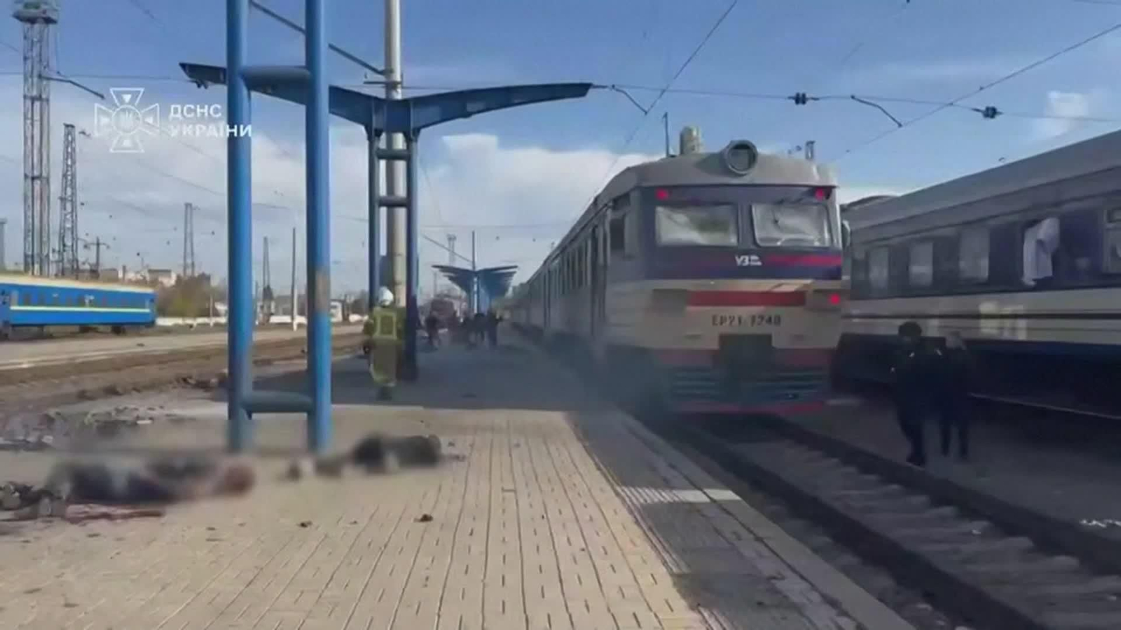 J083-UCRANIA ADOLESCENTES FALLECIDAS NUEVO ATAQUE