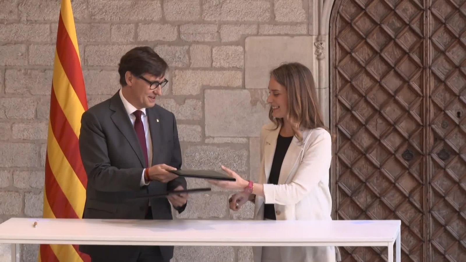 va illa firma comuns