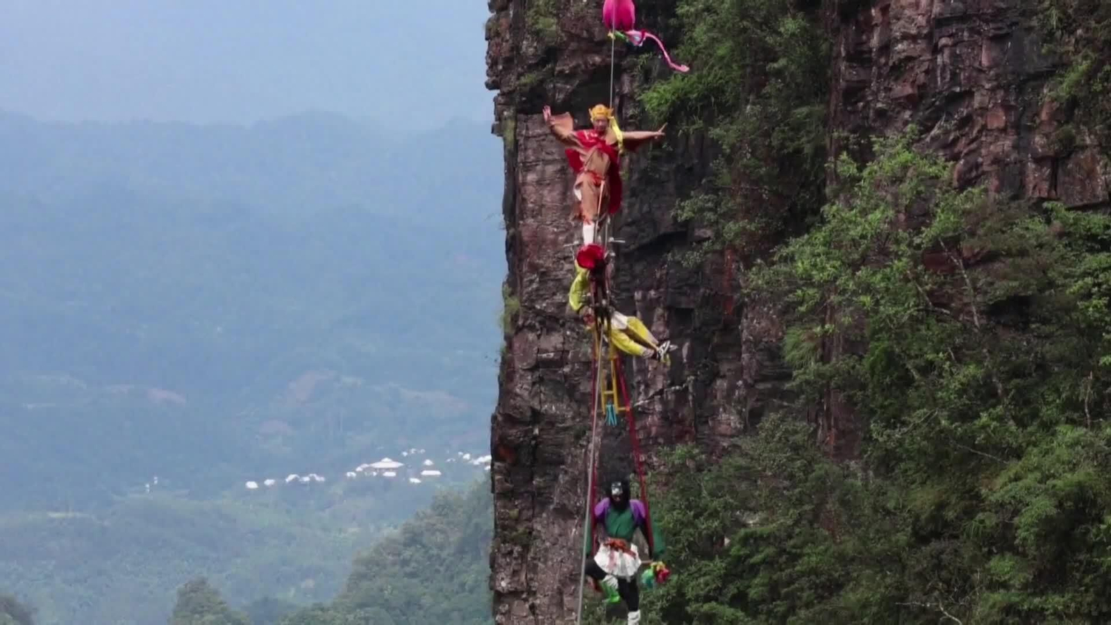 va chinos equilibristas
