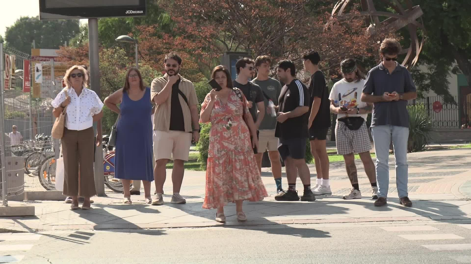 V047-SEVILLA VUELVE EL CALOR