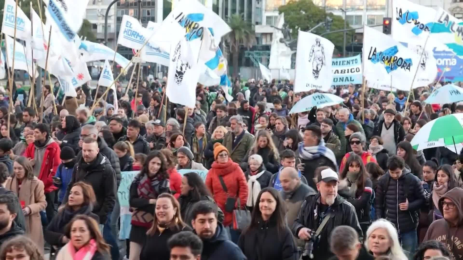 V608-ARGENTINA PROTESTA RECORTES