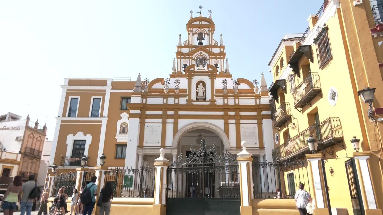 X033-SEVILLA POLEMICA LA MACARENA