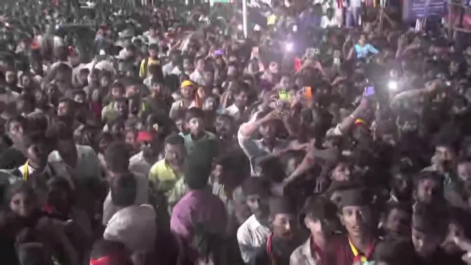 va india muertos estampida