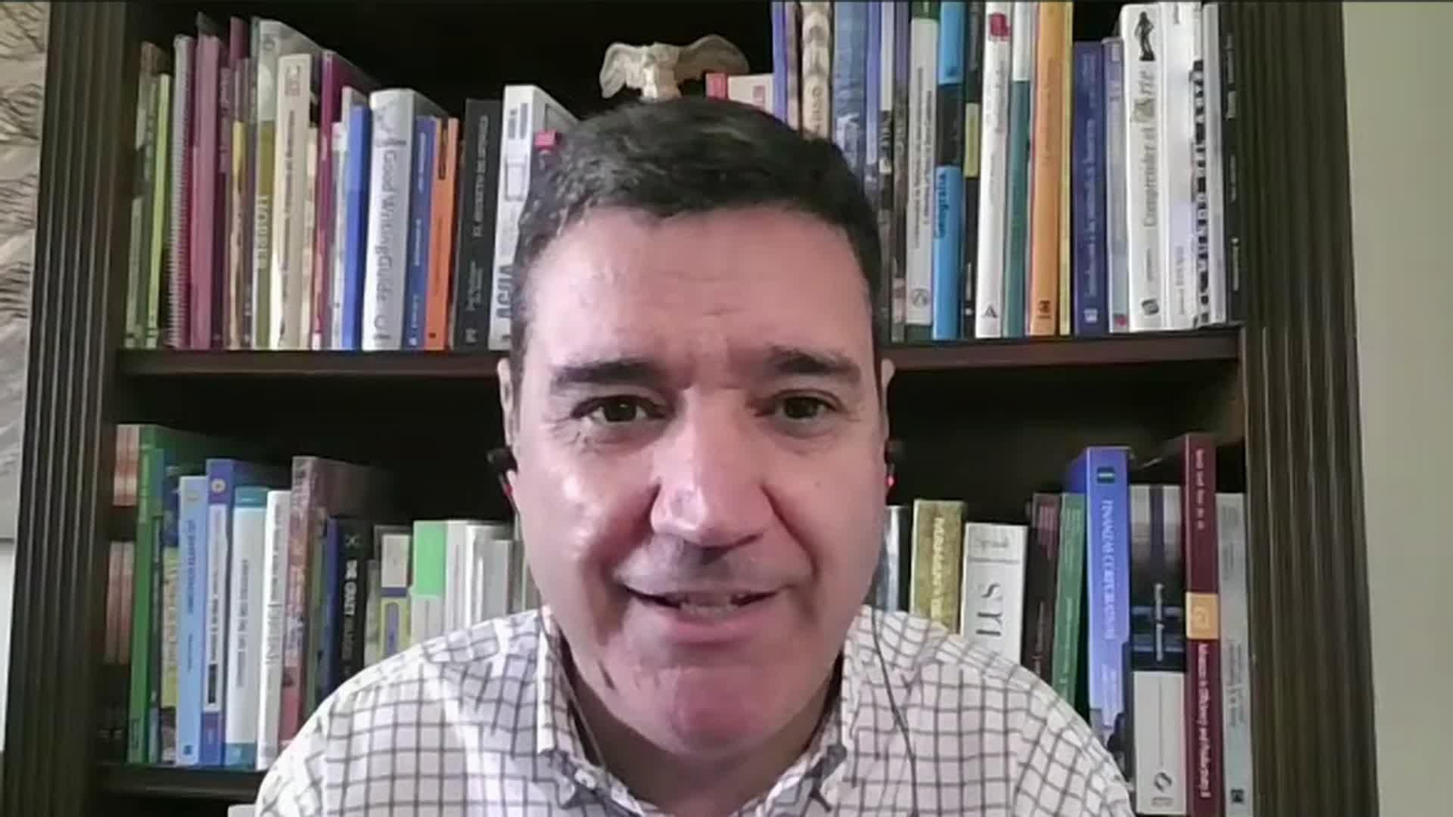 va expertos futuro petroleo