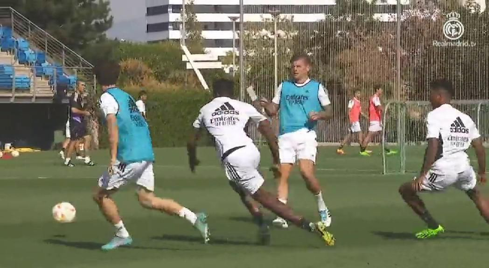 El Madrid se entrena junto al Castilla El Madrid se entrena junto al Castilla
