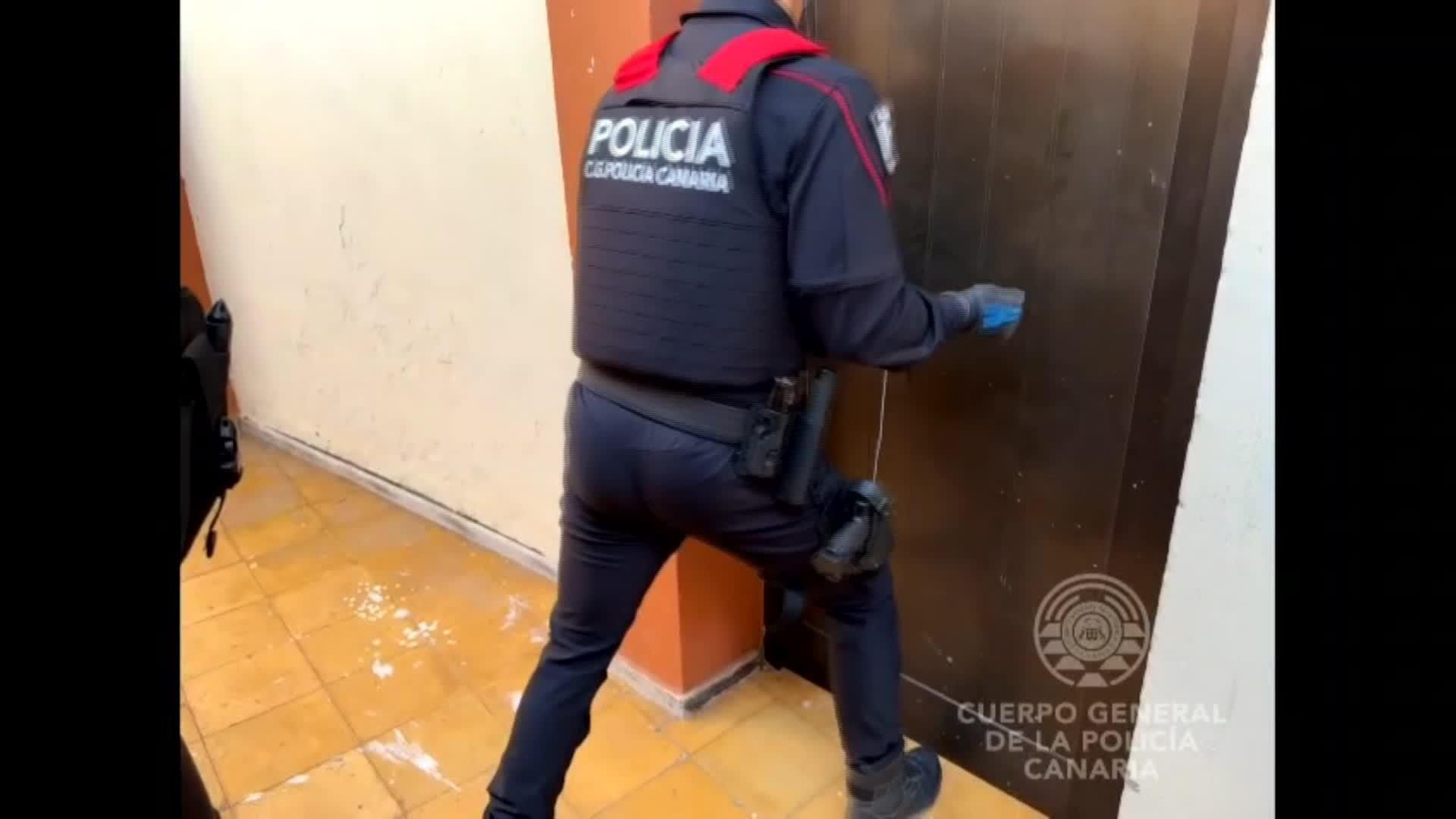 V019-IMAGENES POLICIA REGISTRO ONG MENORES CANARIAS V019-IMAGENES POLICIA REGISTRO ONG MENORES CANARIAS