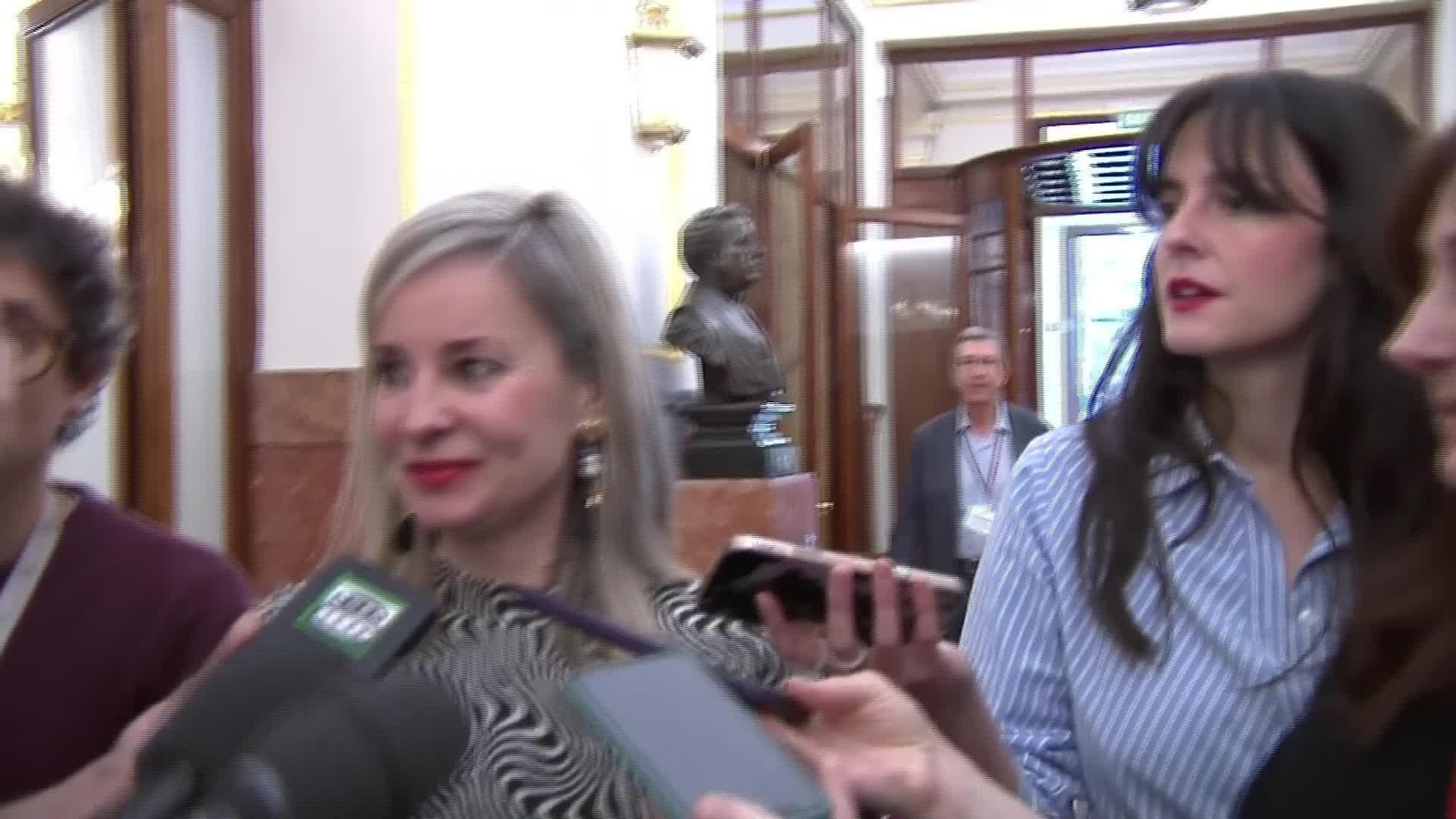 J045-CONGRESO PASILLOS 3