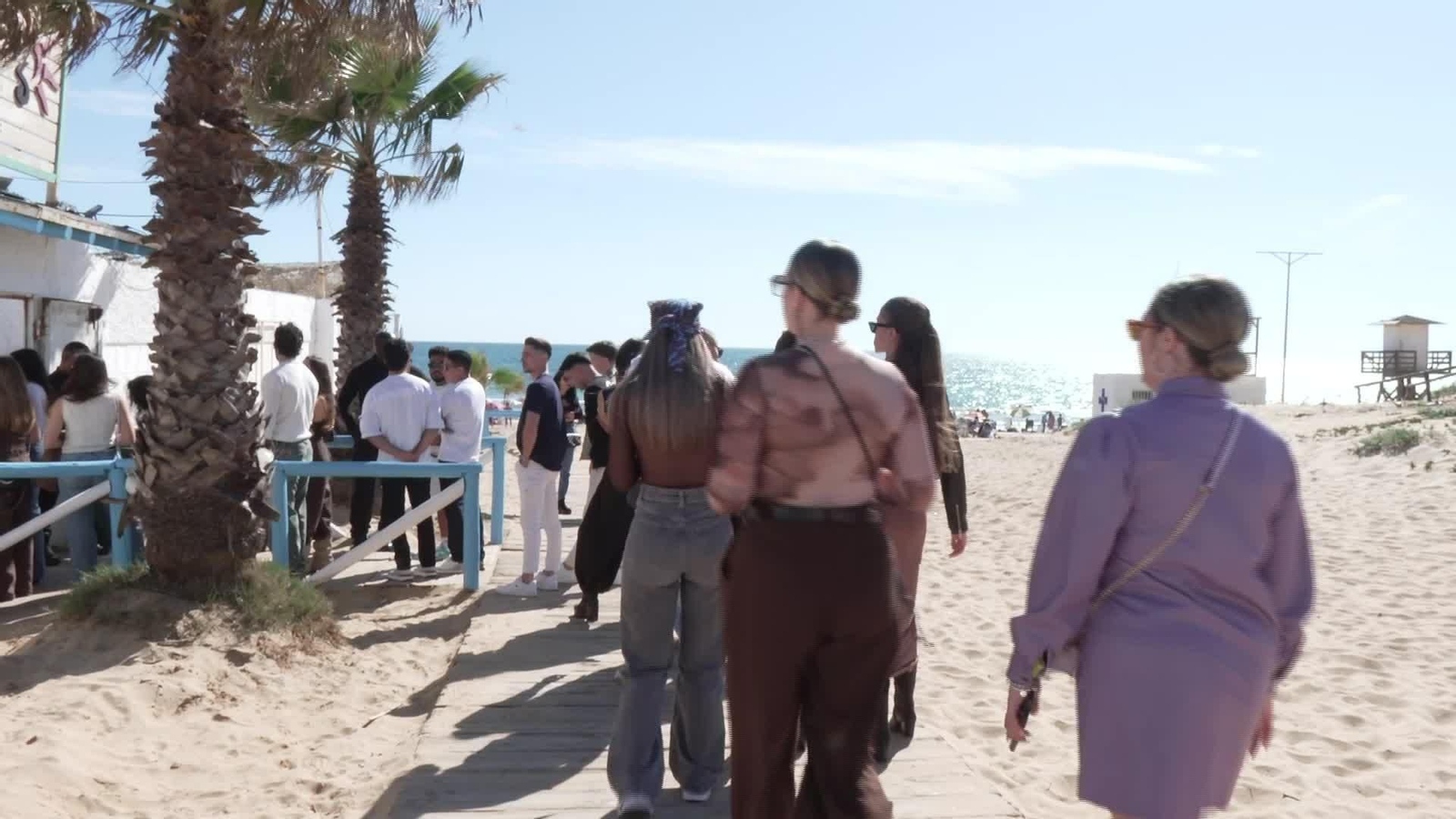 J037-VARIOS TIEMPO JUEVES SANTO TARDE