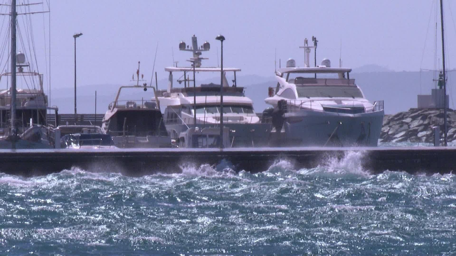 M029-GIRONA VIENTO AMPURDAN