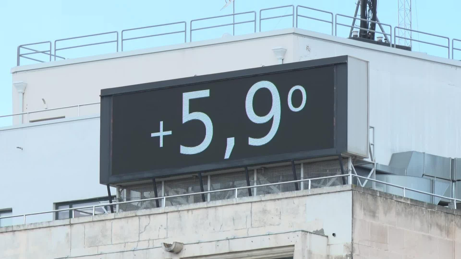 J073-EDI VARIOS VUELVE EL FRIO Y EL VIENTO