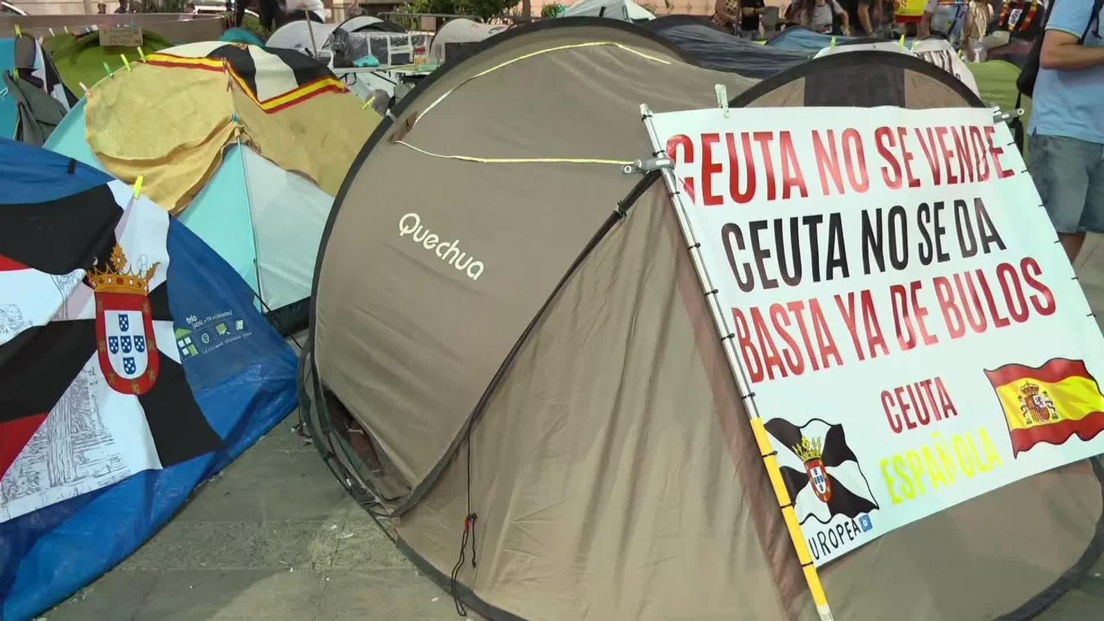 V011-CEUTA PROTESTA VECINOS AYER
